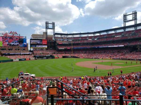 Busch Stadium, section: 162, row: 22, seat: 23