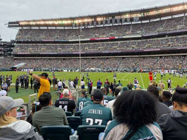 Lincoln Financial Field, section: 104, row: 6, seat: 16