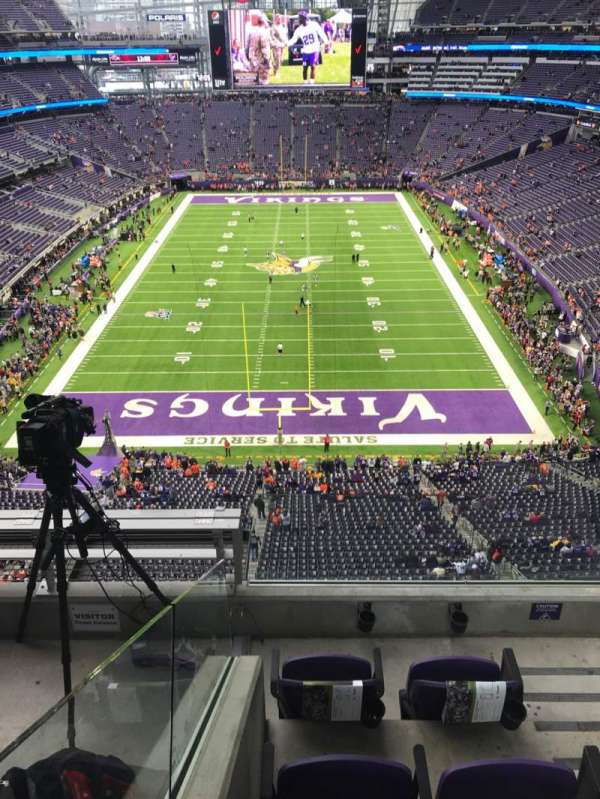 U.S. Bank Stadium, section: 326, row: D, seat: 2