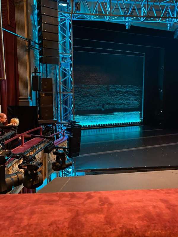 Broadhurst Theatre, section: Mezzanine L, row: A, seat: 17
