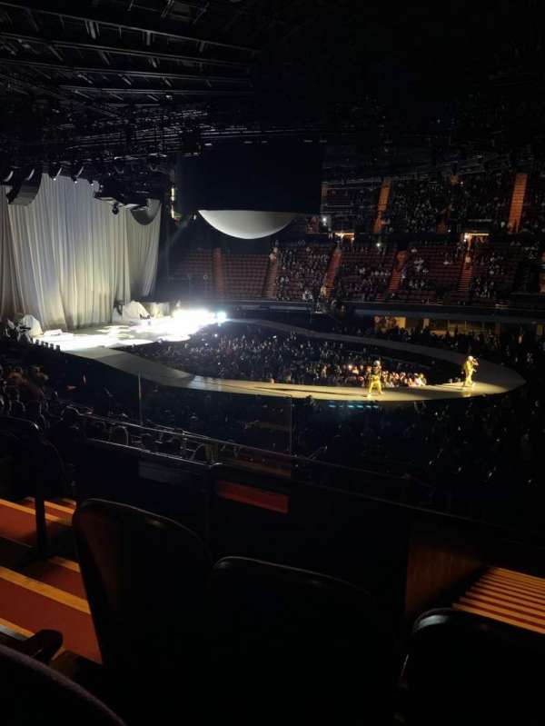 Kia Forum, section: 228, row: 15, seat: 3