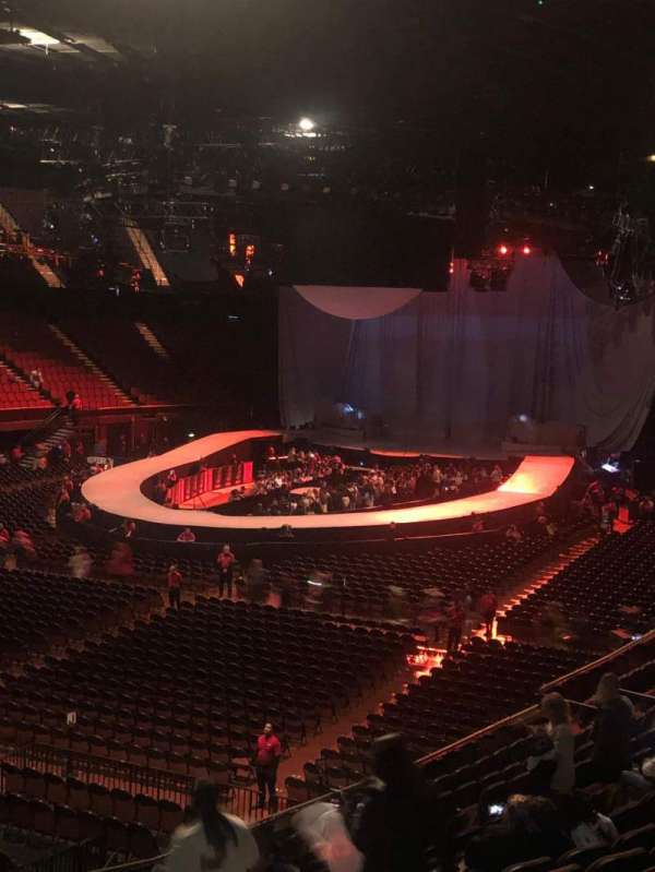 Kia Forum, section: 102, row: 6, seat: 9