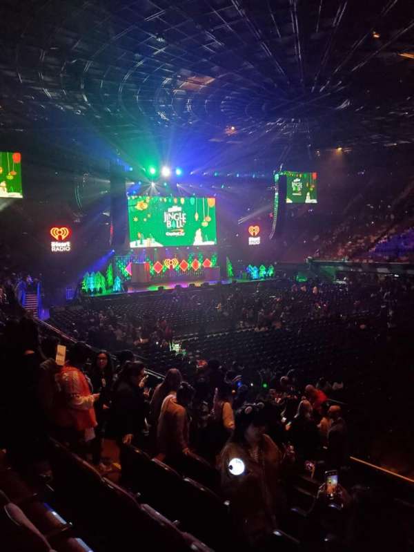 Kia Forum, section: 131, row: 9, seat: 9