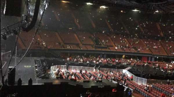 Kia Forum, section: 124, row: 14, seat: 10