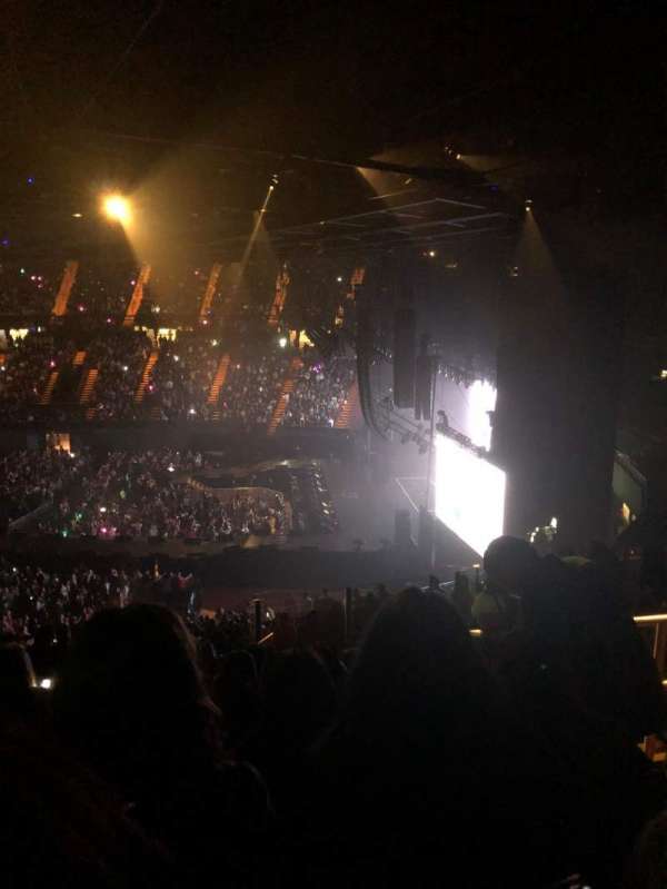Kia Forum, section: 211, row: 13, seat: 11