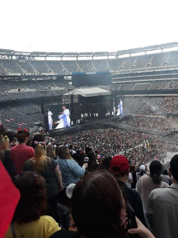 MetLife Stadium, section: 235, row: 12, seat: 22