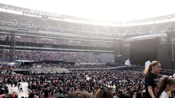MetLife Stadium, section: 115C, row: 19, seat: 3