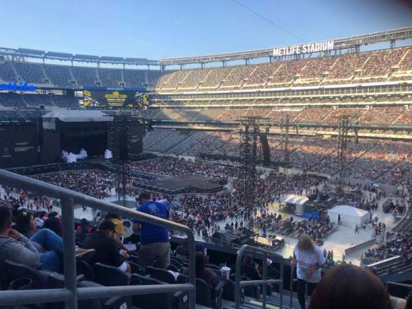 MetLife Stadium, section: 232c, row: 9, seat: 7