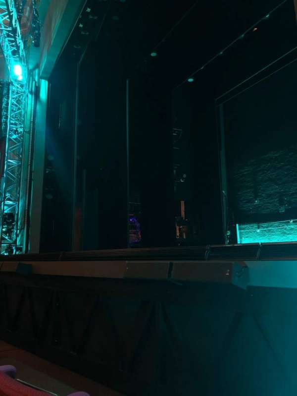 Broadhurst Theatre, section: Orchestra R, row: B, seat: 10