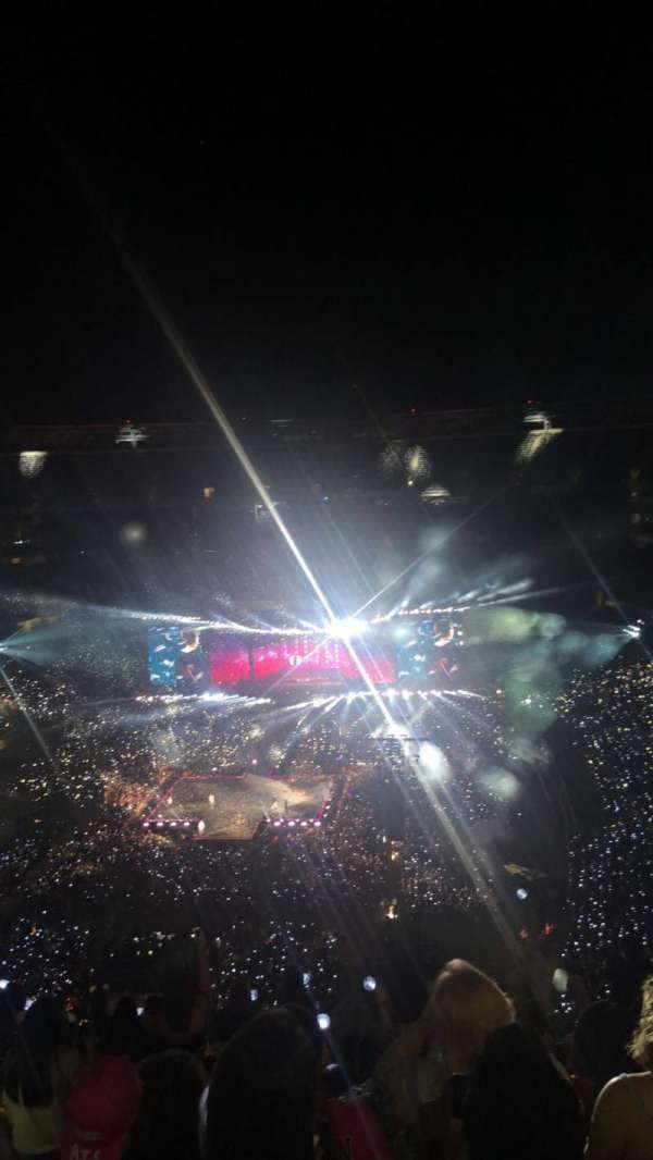 MetLife Stadium, section: 324, row: 15, seat: 19