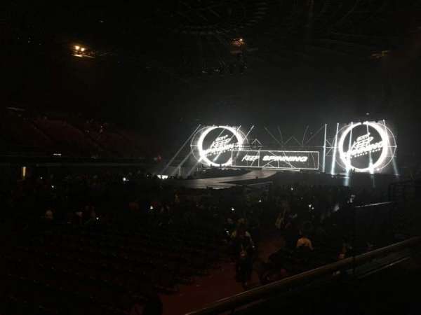 Kia Forum, section: 105, row: 2, seat: 4
