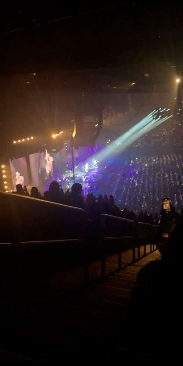 Kia Forum, section: 226, row: 17, seat: 1