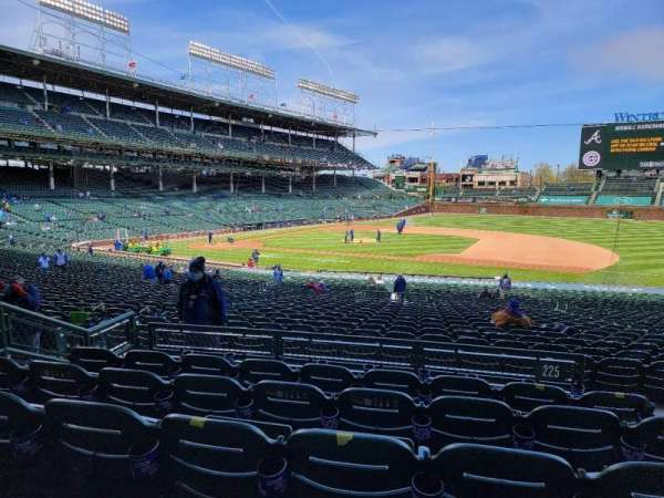 Wrigley Field, section: 225, row: 5, seat: 19