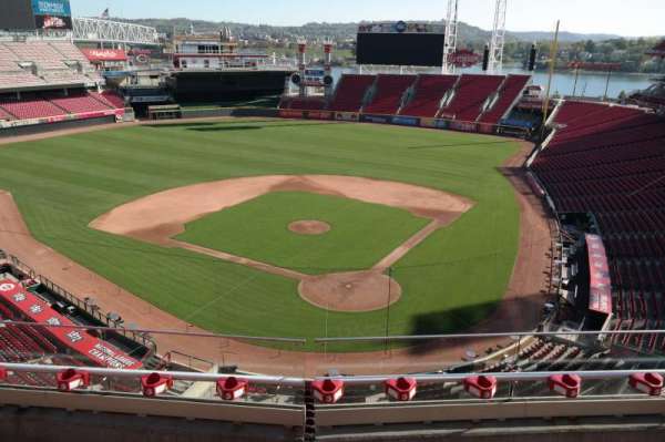 Great American Ball Park, section: 422, row: B, seat: 9