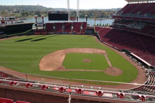 Great American Ball Park, section: 518, row: D, seat: 9