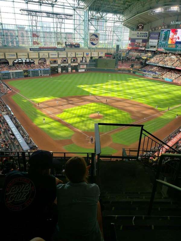Daikin Park, section: 419, row: 4, seat: 16