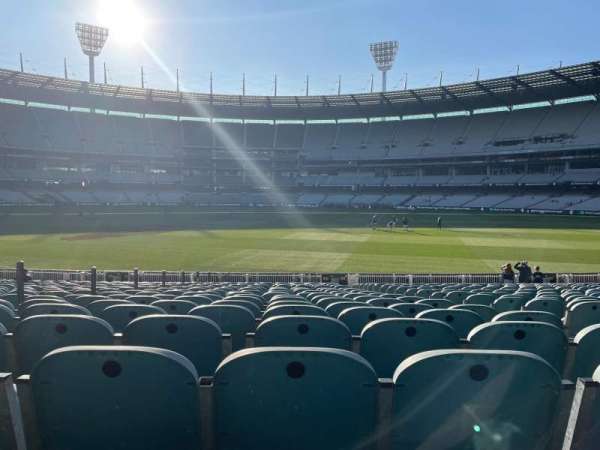 Melbourne Cricket Ground, section: M16, row: X, seat: 4