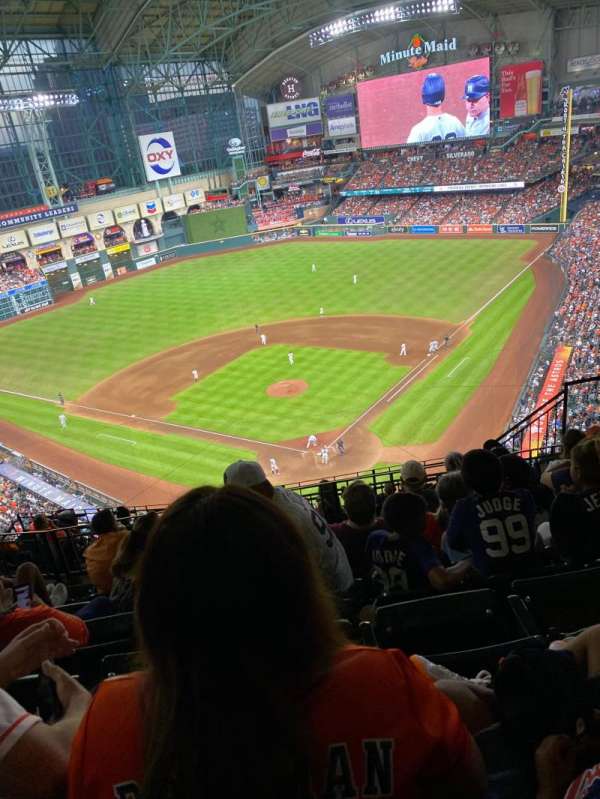 Daikin Park, section: 418, row: 6, seat: 15