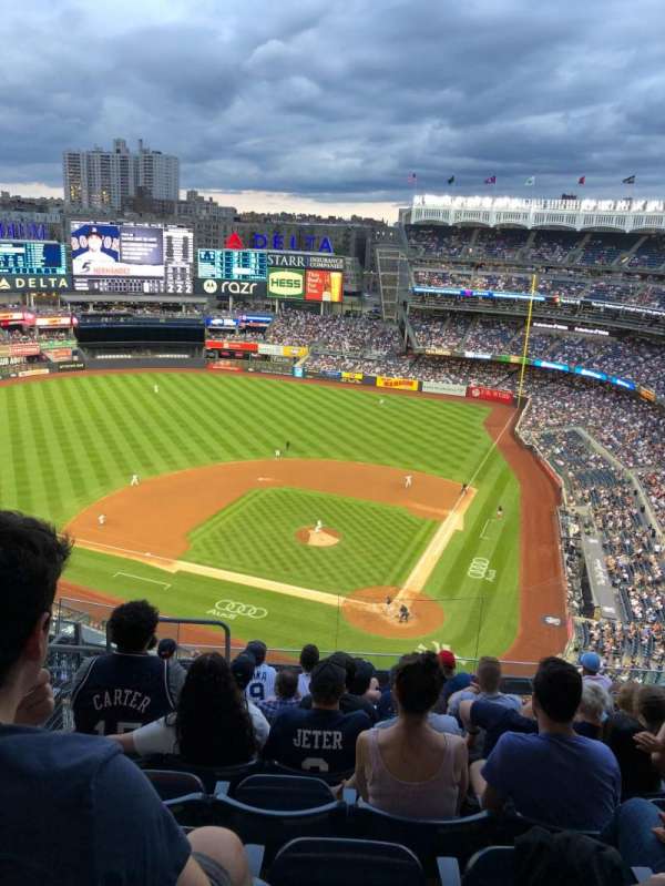 Yankee Stadium, section: 421, row: 9, seat: 21