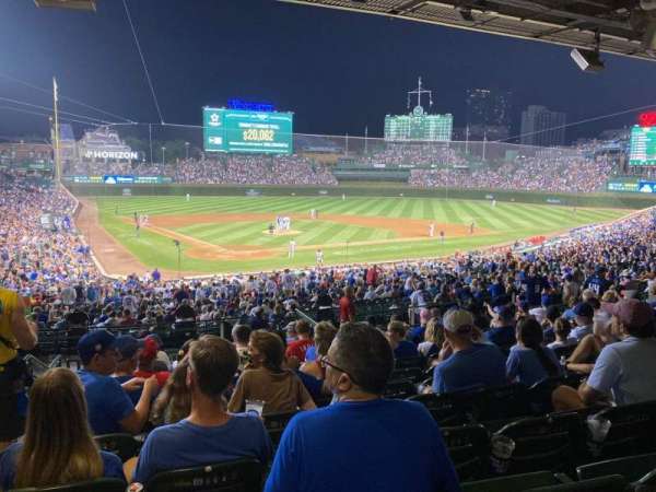 Wrigley Field, section: 220, row: 11, seat: 2