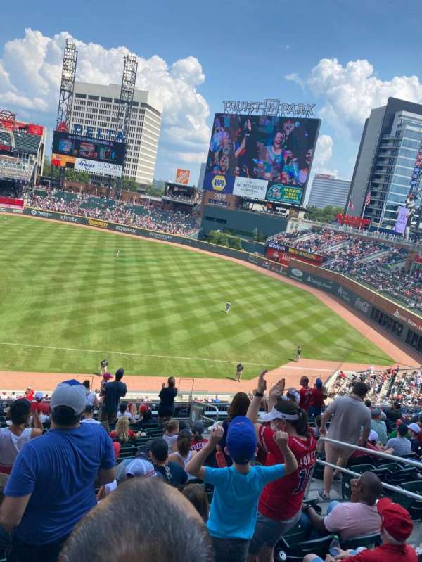 Truist Park, section: 216, row: 14, seat: 6