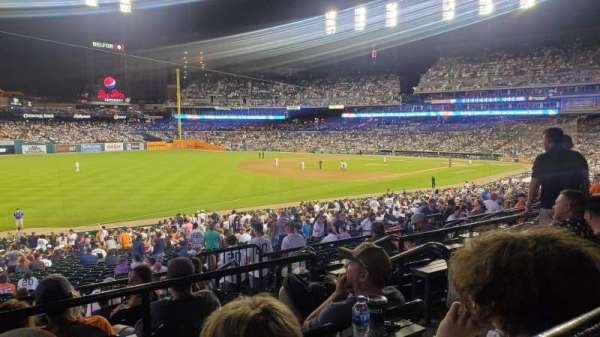 Comerica Park, section: 140B, row: E, seat: 4