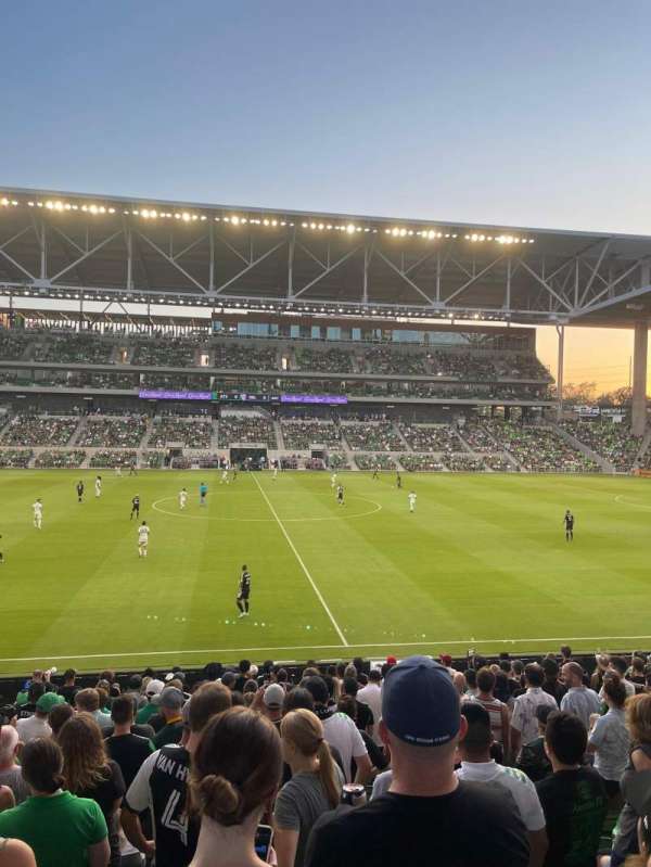 Q2 Stadium, section: 132, row: 17, seat: 17