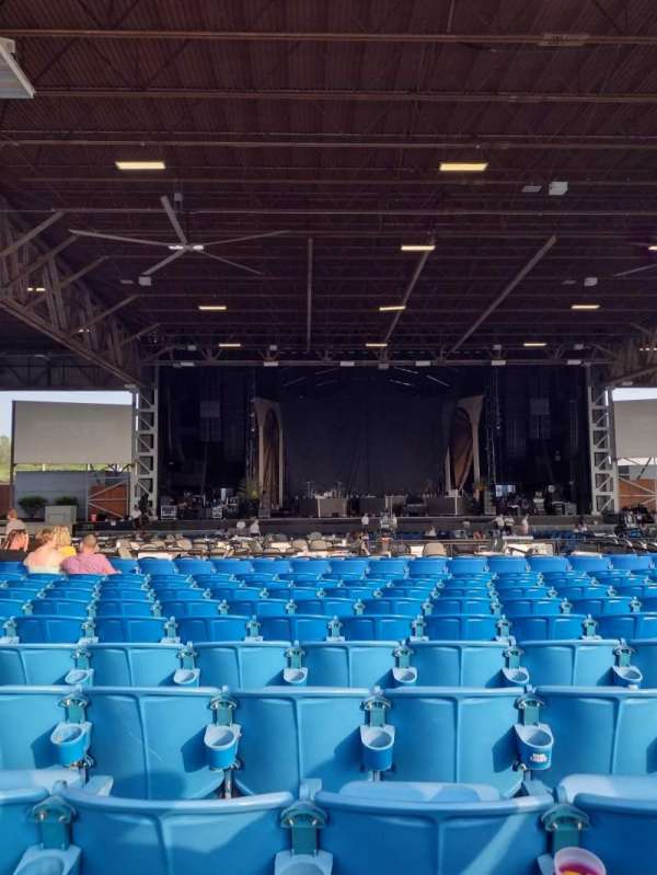 Hollywood Casino Amphitheatre, section: 204, row: JJ, seat: 16