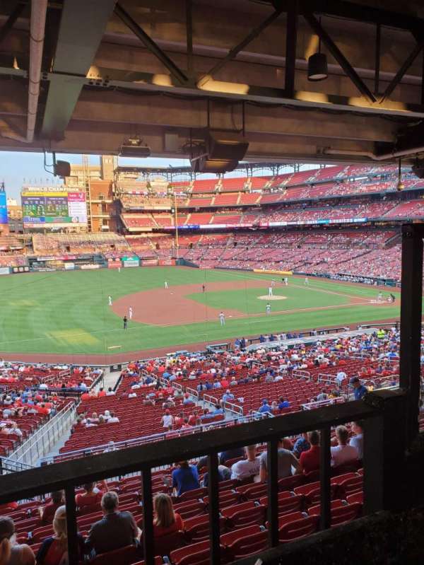 Busch Stadium, section: UMB, row: A, seat: 2