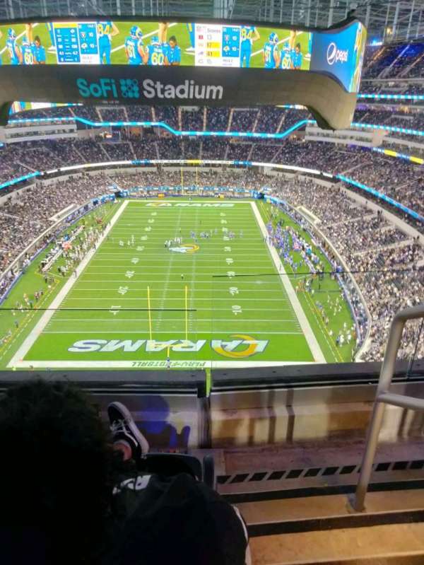 SoFi Stadium, section: 429, row: 3, seat: 1