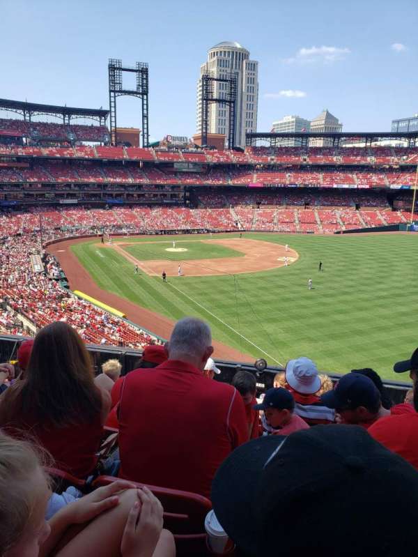 Busch Stadium, section: 232, row: 6, seat: 17