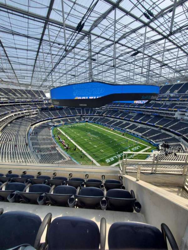 SoFi Stadium, section: 453, row: 4, seat: 6