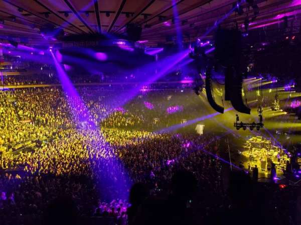 Madison Square Garden, section: 213, row: 4, seat: 1