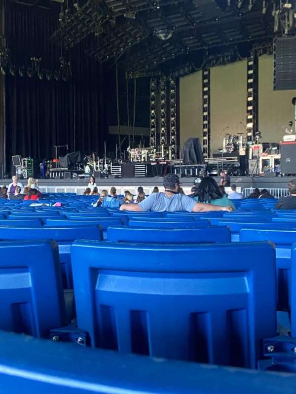 Cascades Amphitheater, section: 101, row: DD, seat: 13