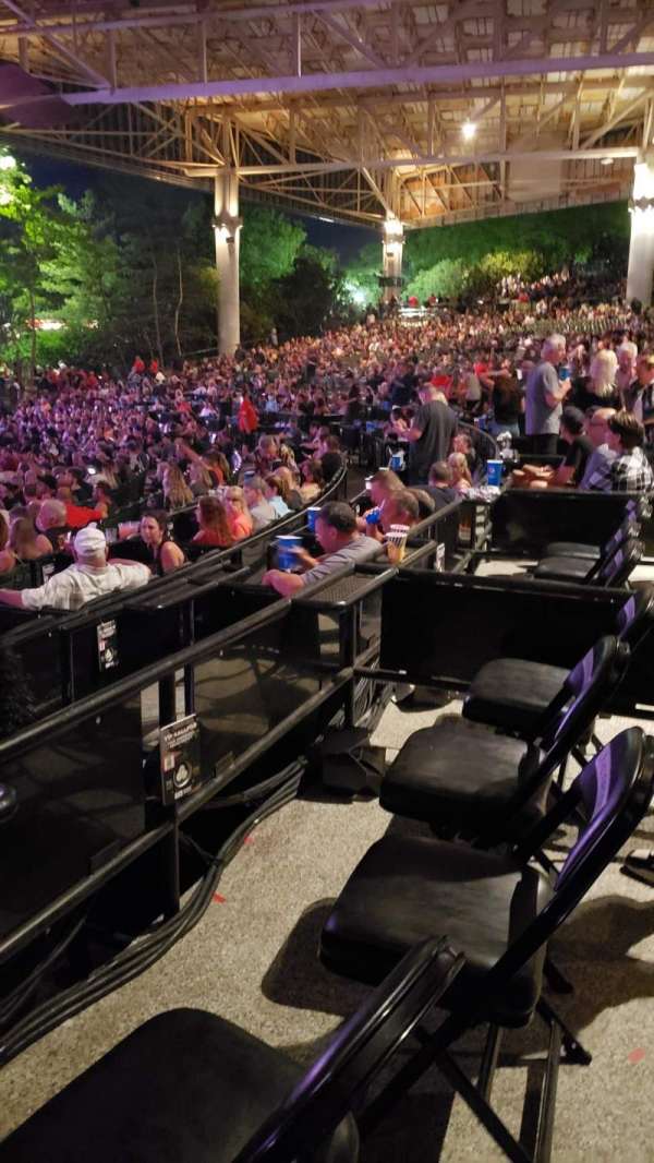 Xfinity Center, Massachusetts, section: Box 2, row: C, seat: 9