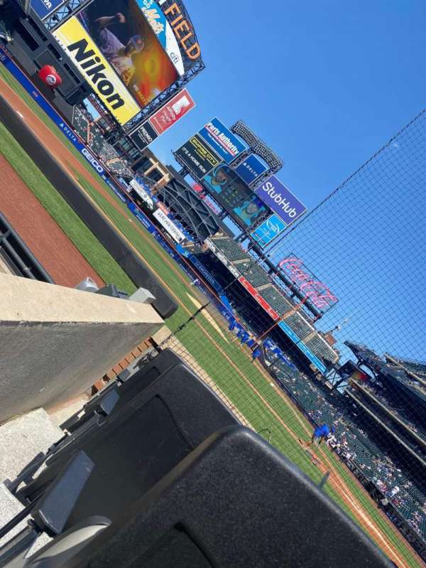 Citi Field, section: H, row: 4, seat: 8