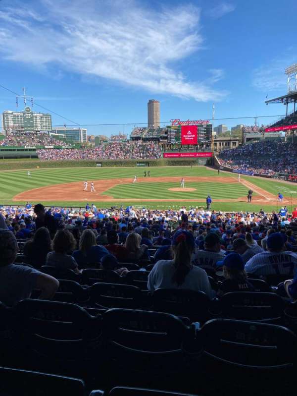Wrigley Field, section: 213, row: 8, seat: 7
