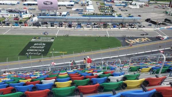 Daytona International Speedway, section: 464, row: 40, seat: 26