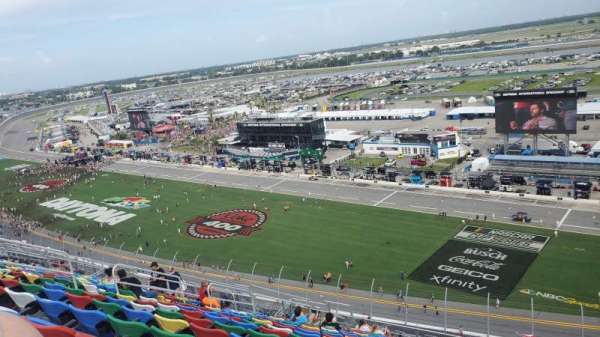 Daytona International Speedway, section: 464, row: 40, seat: 26