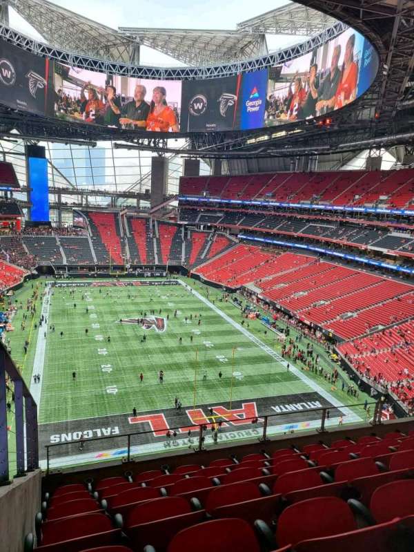 Mercedes-Benz Stadium, section: 327, row: 7, seat: 14