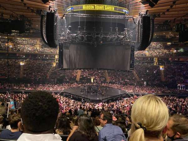 Madison Square Garden, section: 117, row: 22, seat: 12