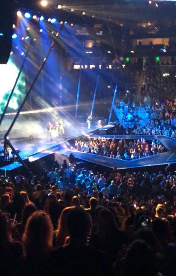 State Farm Arena, section: 120, row: X, seat: 4