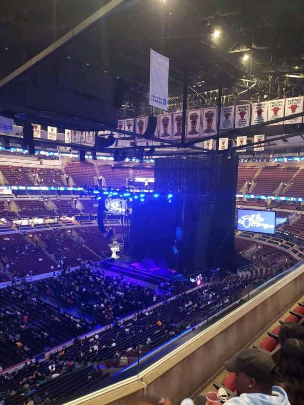 United Center, section: 311, row: 4, seat: 11