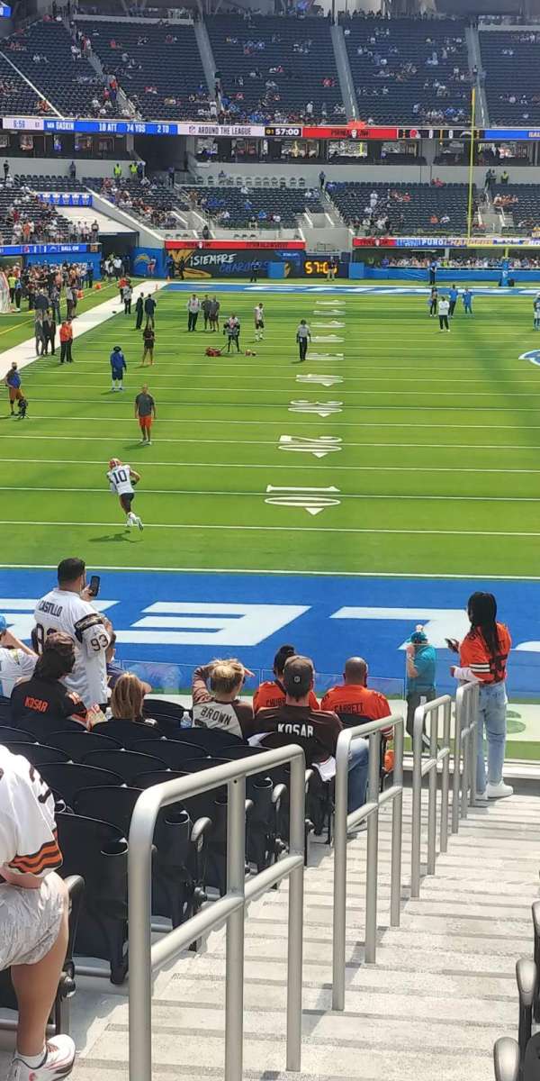 SoFi Stadium, section: 102, row: 16, seat: 22