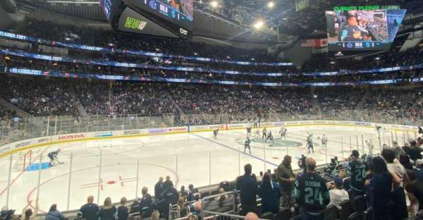 Climate Pledge Arena, section: 16, row: M, seat: 5