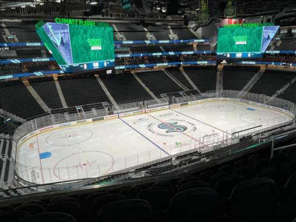 Climate Pledge Arena, section: 116, row: Bar, seat: 9