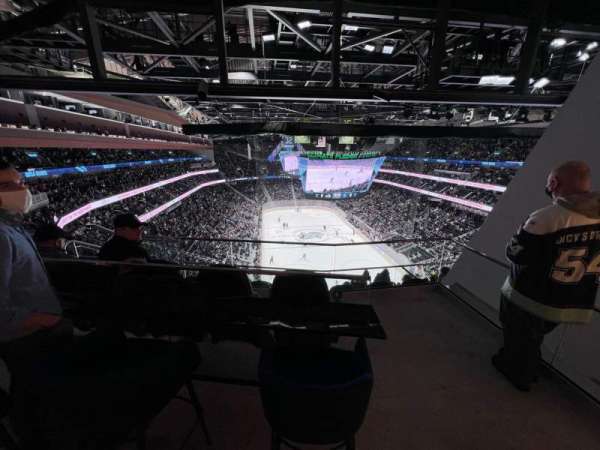 Climate Pledge Arena, section: 208, row: Bar, seat: 4