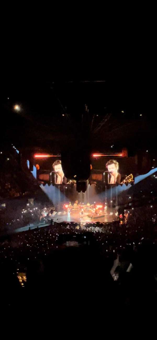 Kia Forum, section: 205, row: 8, seat: 9