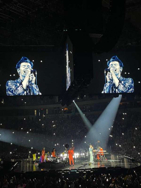 Simmons Bank Arena, section: 105, row: 13, seat: 11