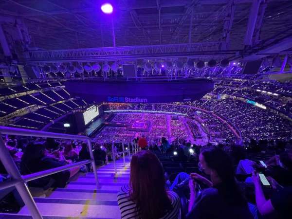 SoFi Stadium, section: 516, row: 20, seat: 17